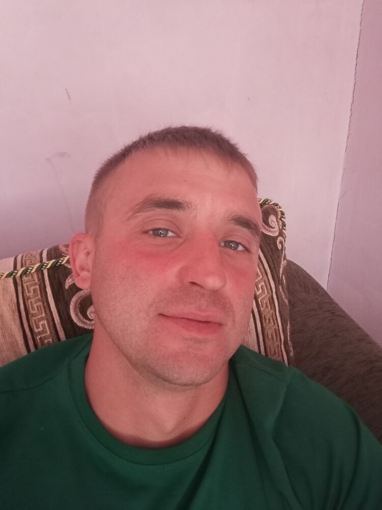  46777435  , 36 ,    