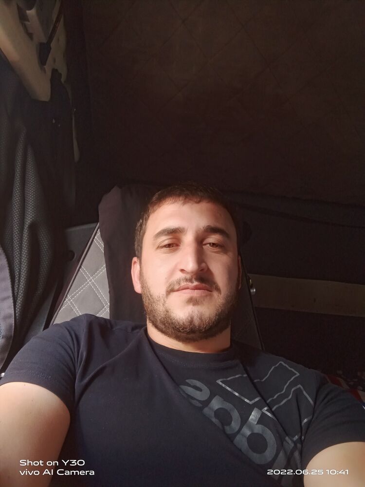 29555635  , 32 ,    