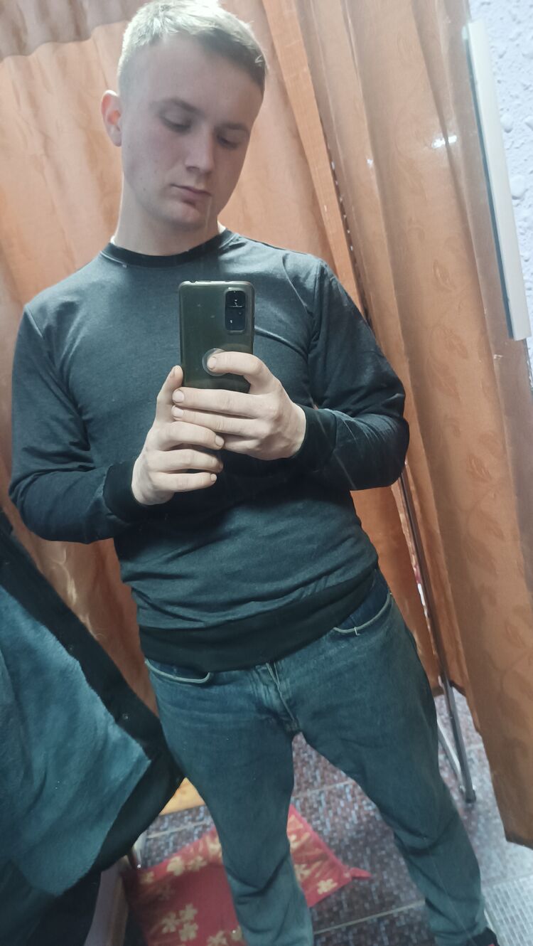  43910825  , 28 ,    