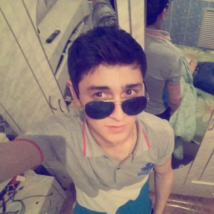  44581345  , 28 ,    