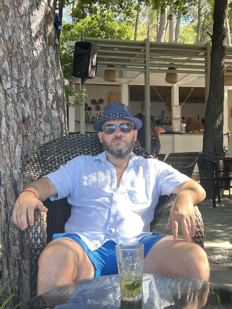  Bletchley,   Eugenijus, 45 ,     , c 