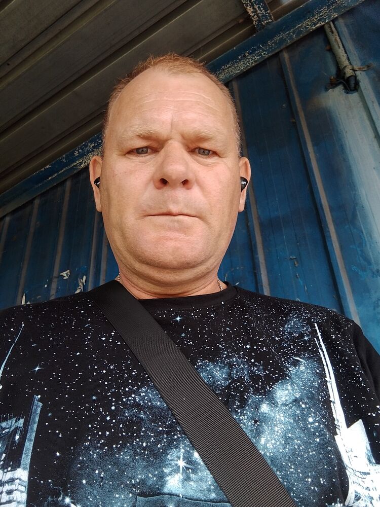  44165545  , 52 ,    