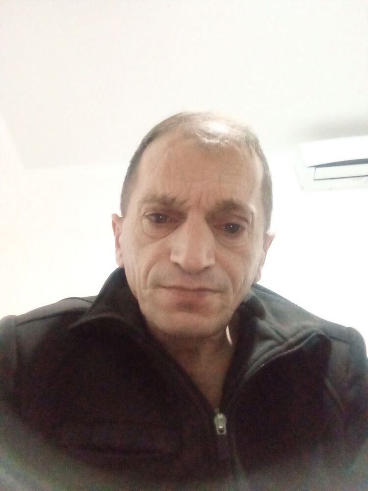  41651485  , 52 ,    