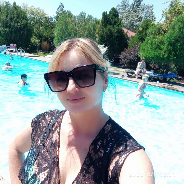  Barcelona,   Anna, 47 ,   ,   