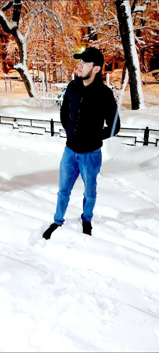  30786845  ALI, 26 ,    