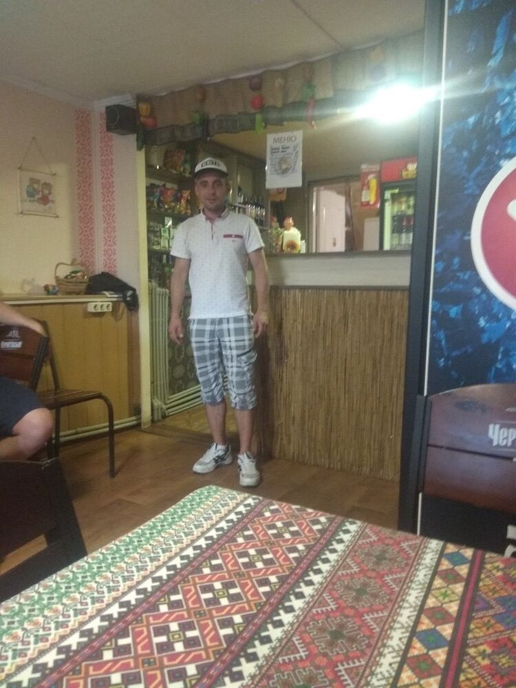  ,   Artem, 40 ,   ,   , c 