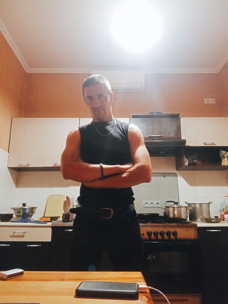  46805855  , 34 ,    