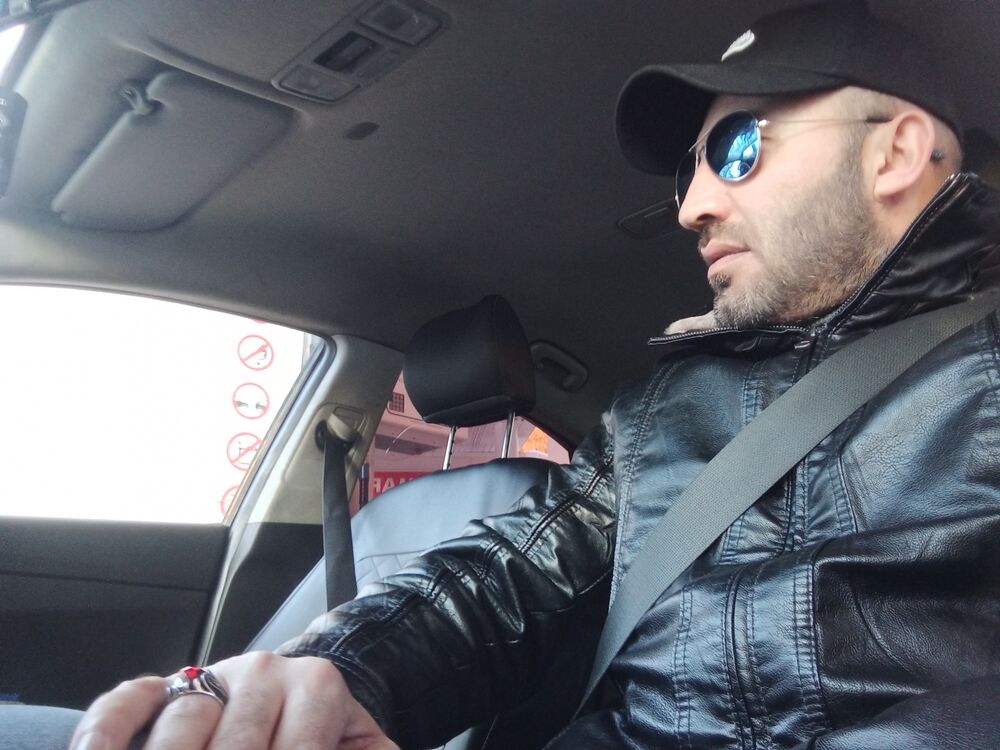  33341755  Ugur, 41 ,    -