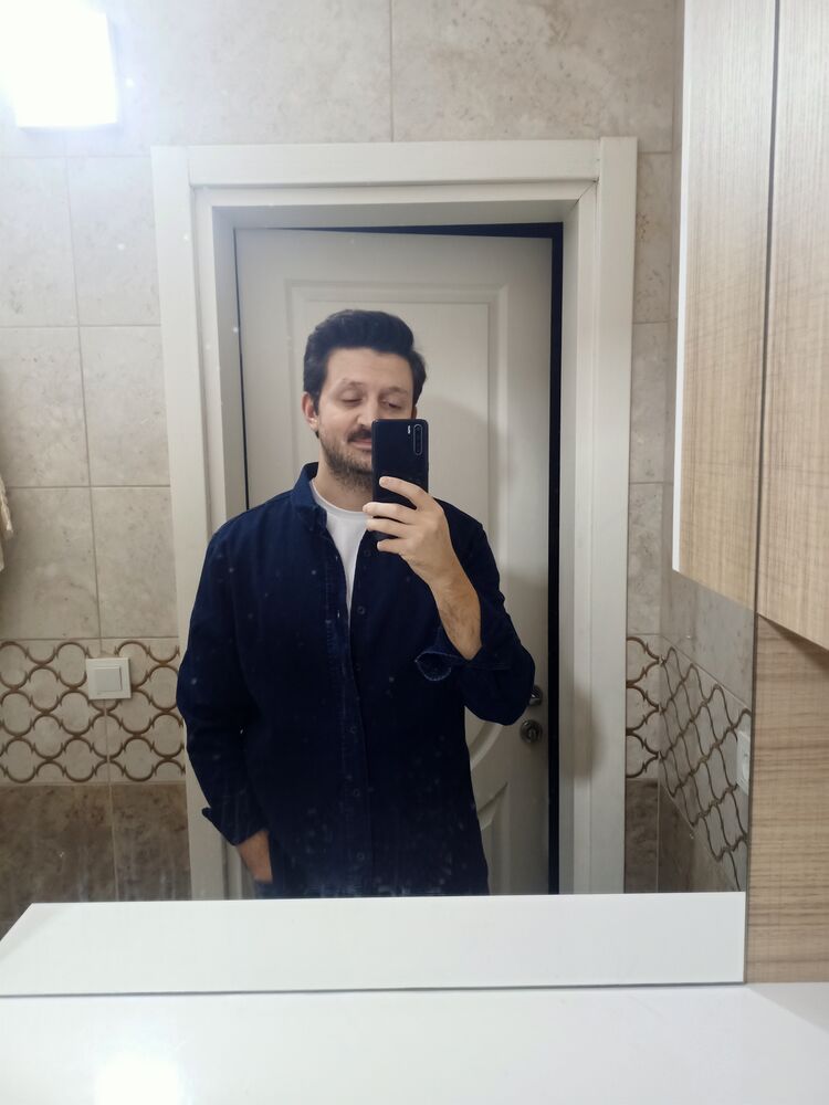  ,   Emre, 32 ,   ,   , c 