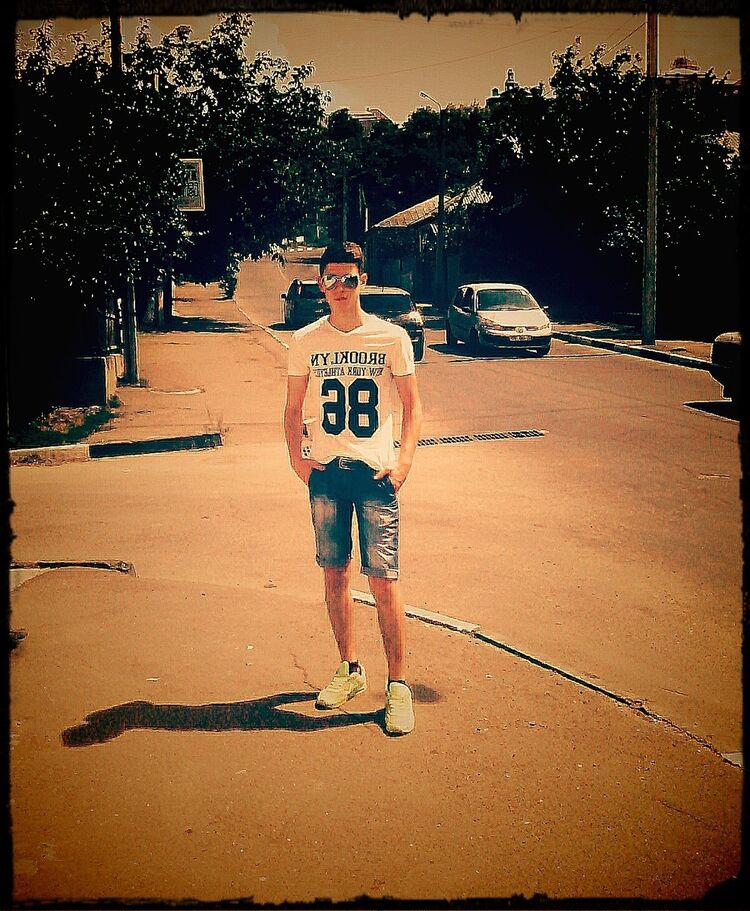  8950525  Grisa, 27 ,    