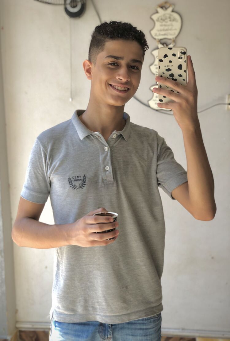  29901485  Esmaimohamed, 25 ,    
