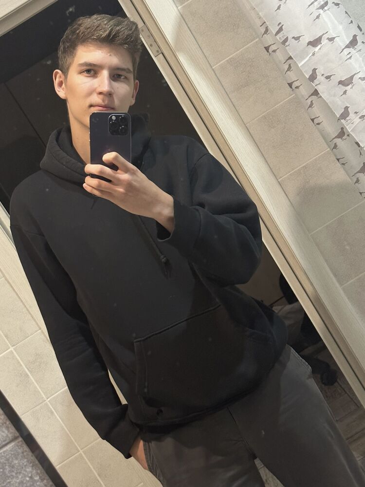  36711875  , 24 ,    
