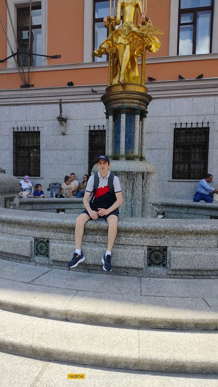  36708105  Denis, 39 ,    