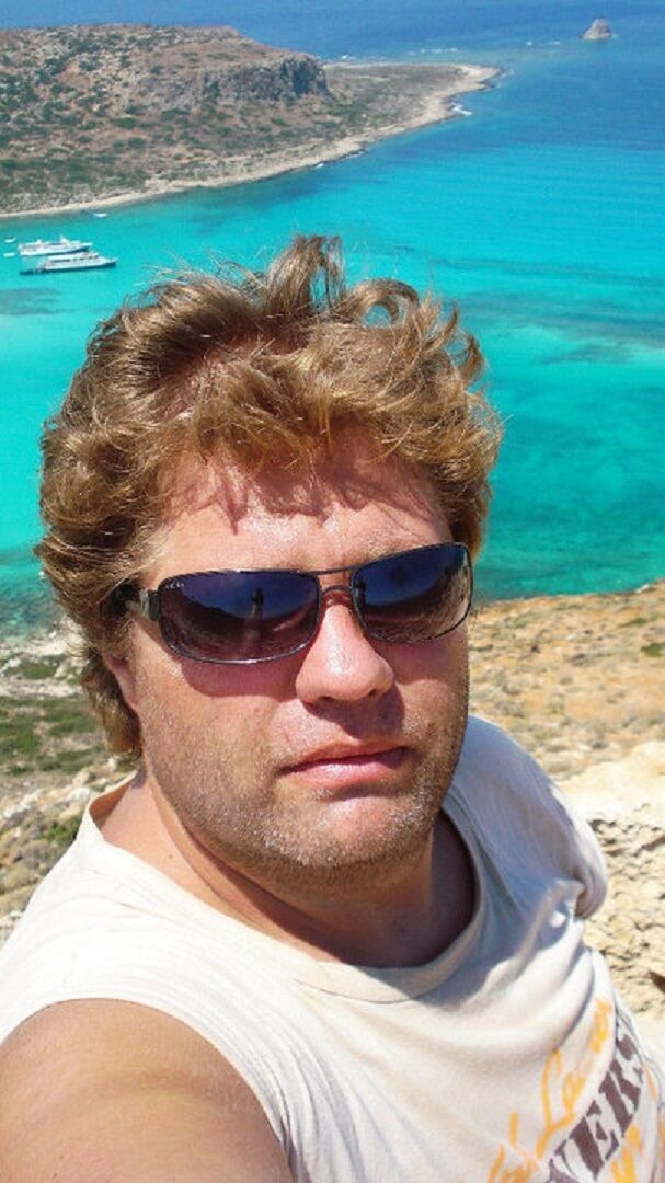 ,   Goran, 51 ,   ,   