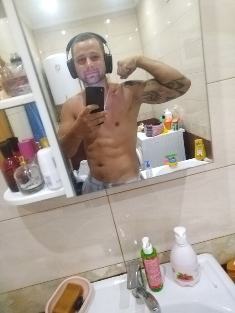  ,   Yurik, 34 ,   ,   