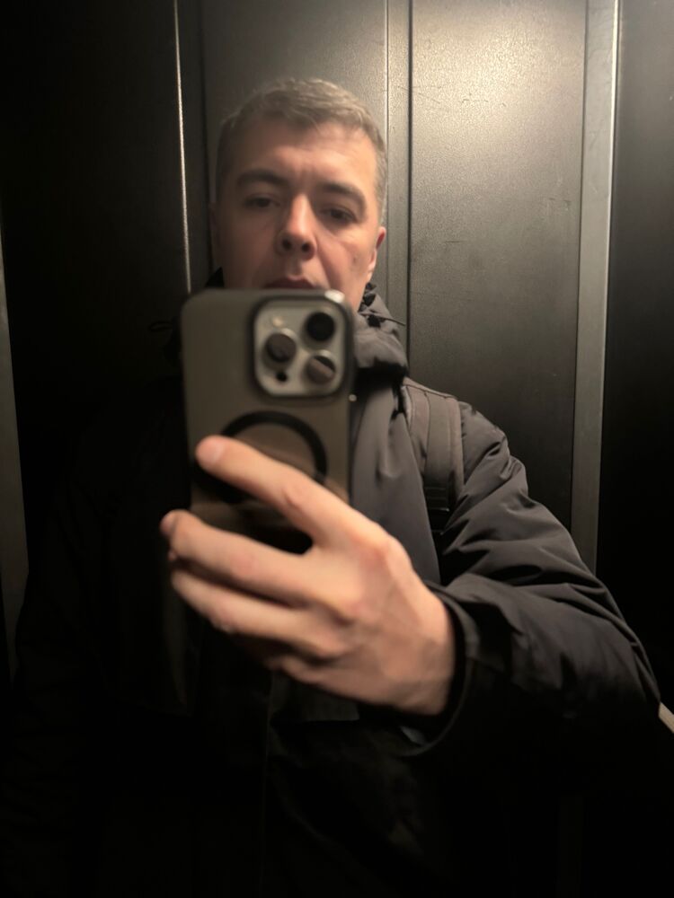  41702305  , 57 ,    