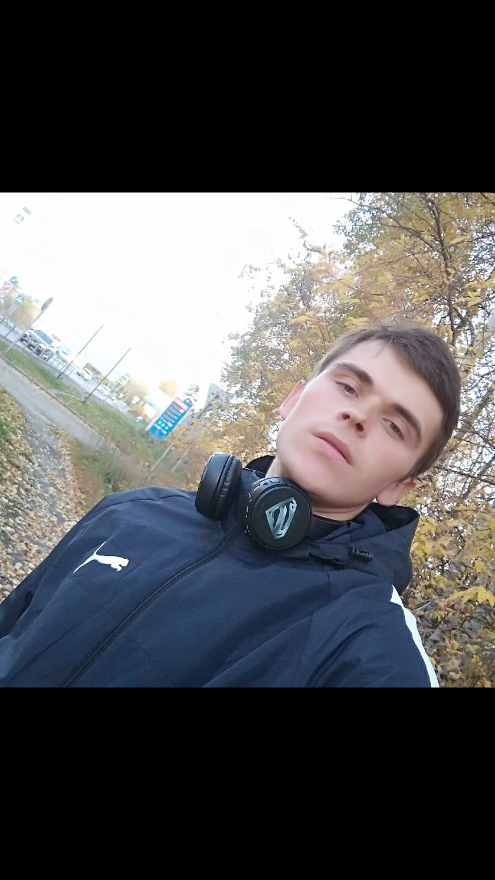  ,   Dima, 25 ,   ,   