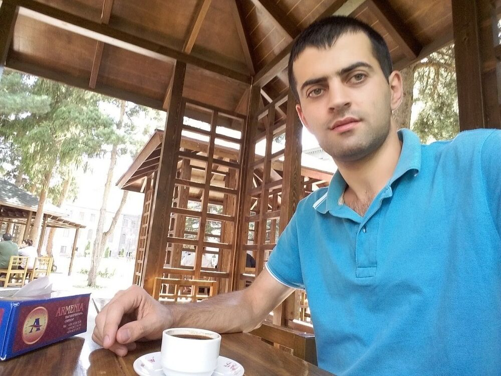  ,   Arman, 36 ,   