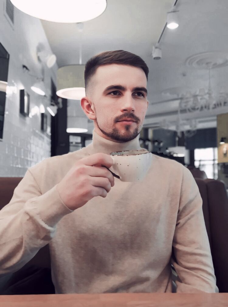  53095815  Maksim, 26 ,    -