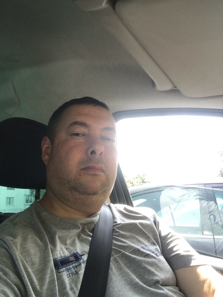  53019815  Igor, 50 ,    