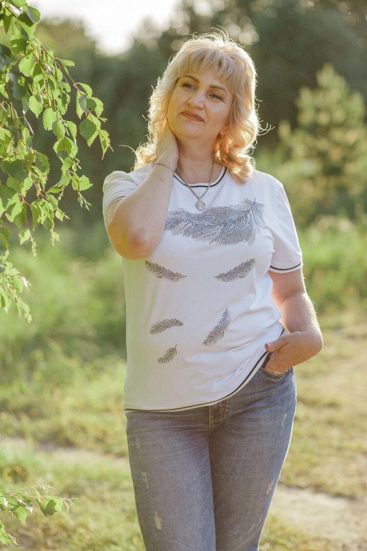  33624805  Inessa, 57 ,    