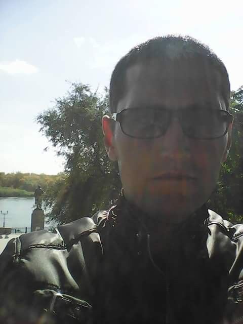  8433705  Andrei, 40 ,    