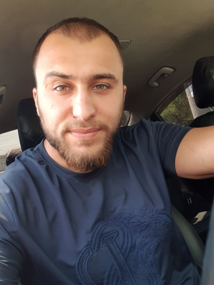  43637655  Yalchin, 28 ,    --