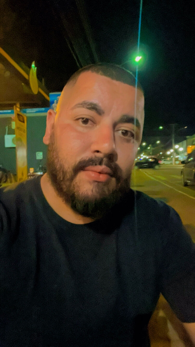  28432455  Eduardo, 29 ,    --