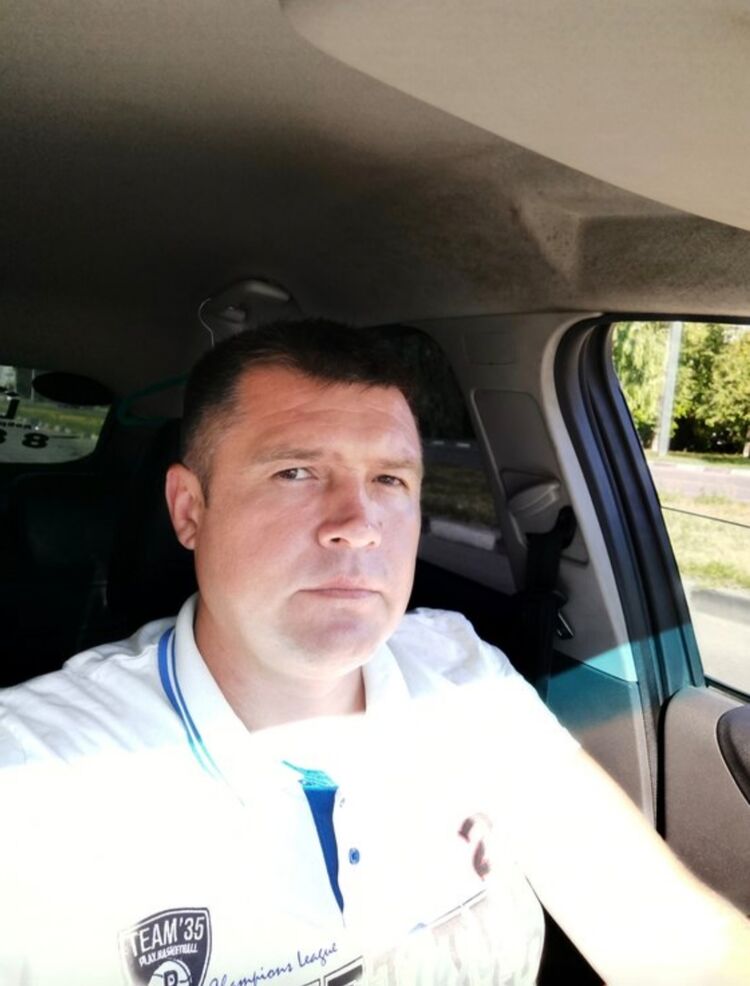  48714535  Ruslan, 45 ,    