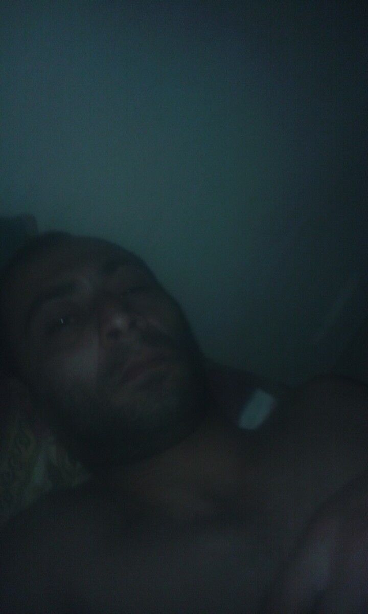  10450395  Ayaz, 44 ,    