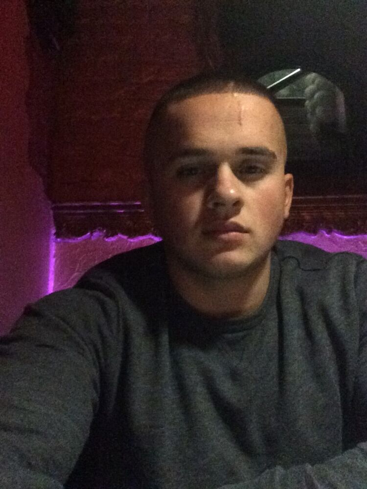  8390275  , 32 ,    