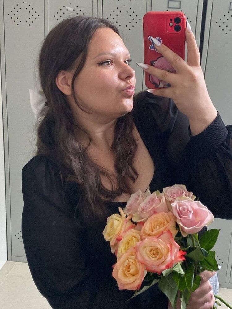  54178645  Ekaterina, 20 ,    