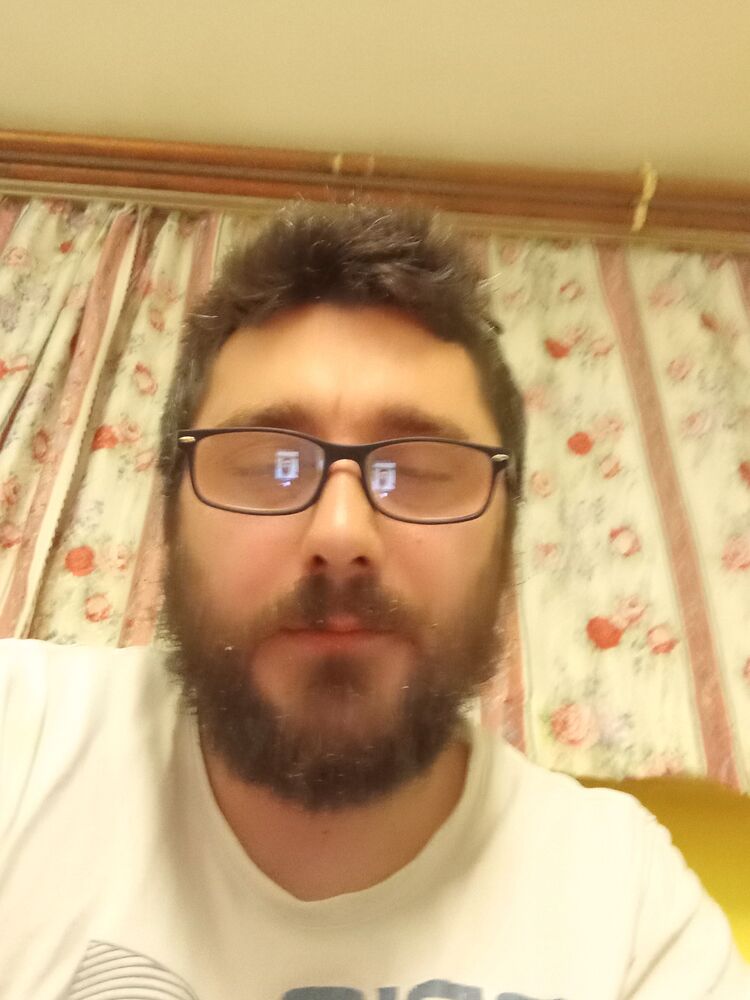  ,   Petar, 28 ,   ,   