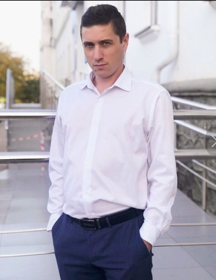  ,   Denis, 38 ,   ,   , c 