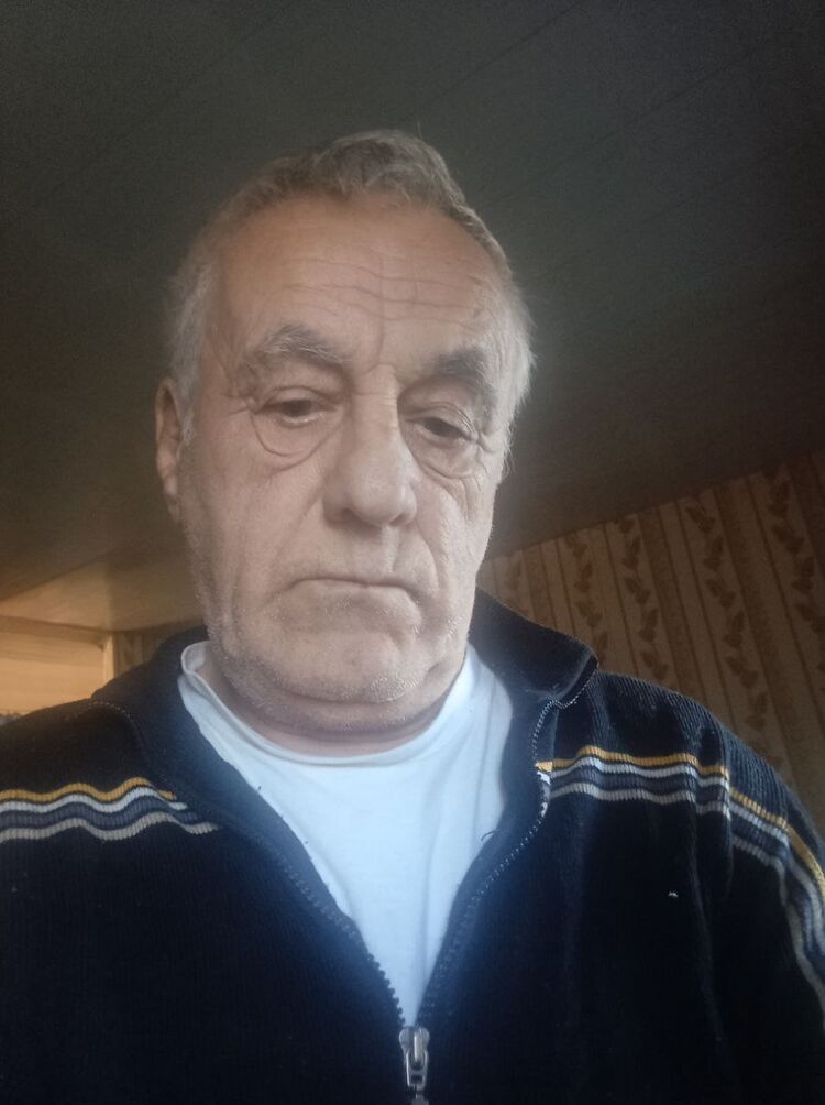  52060705  , 76 ,    