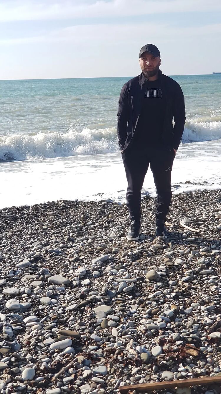  43859055  , 39 ,    