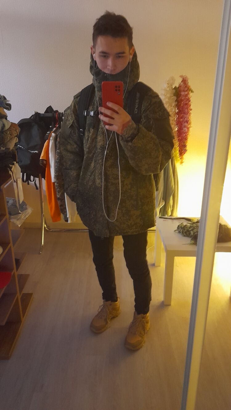  45271185  , 25 ,    -