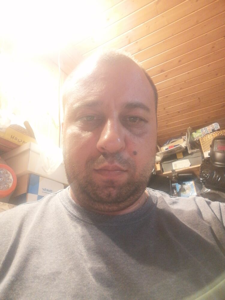  52733375  , 37 ,    