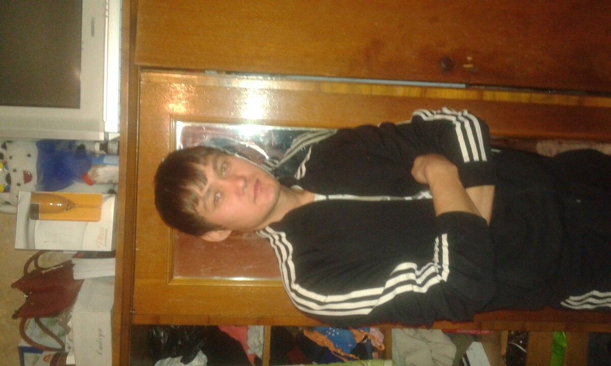  -,   Amirxon, 34 ,   