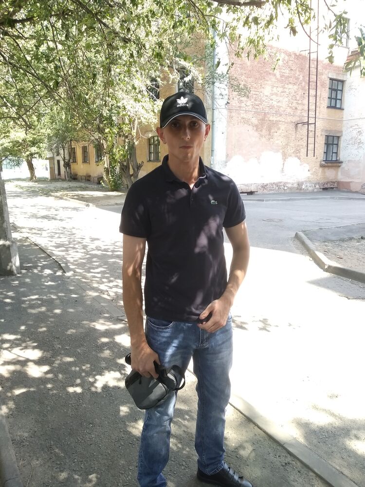  28752905  Paradise, 30 ,    