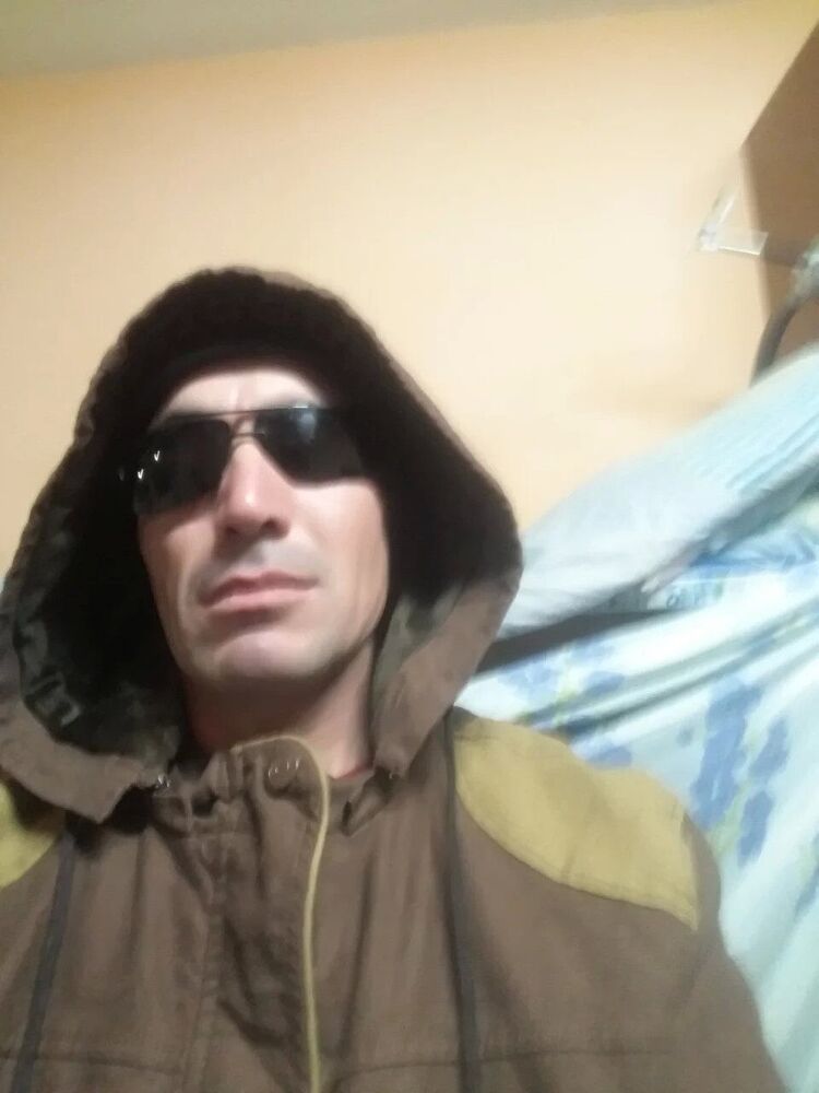  ,   Sharif, 43 ,   ,   