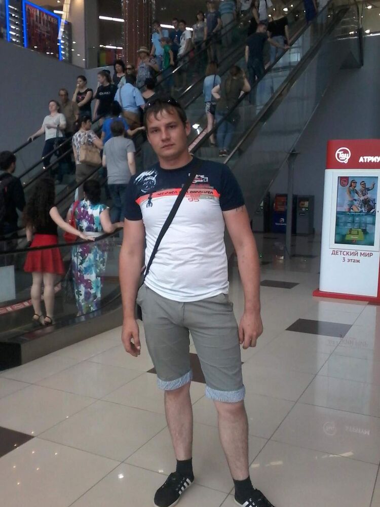  8601015  Oleg, 31 ,    