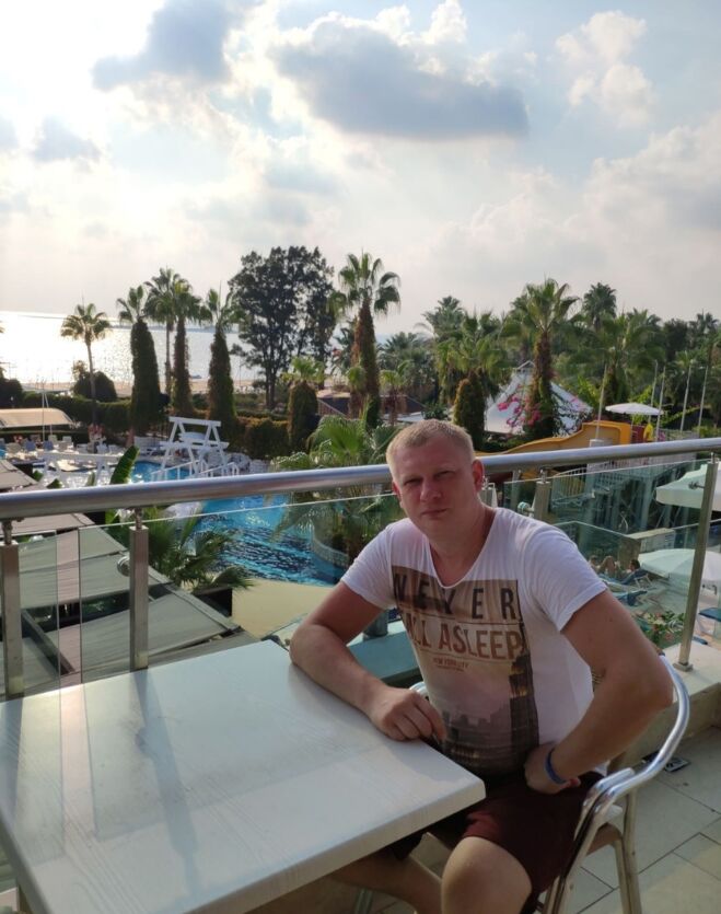  ,   Vladzimir, 42 ,  