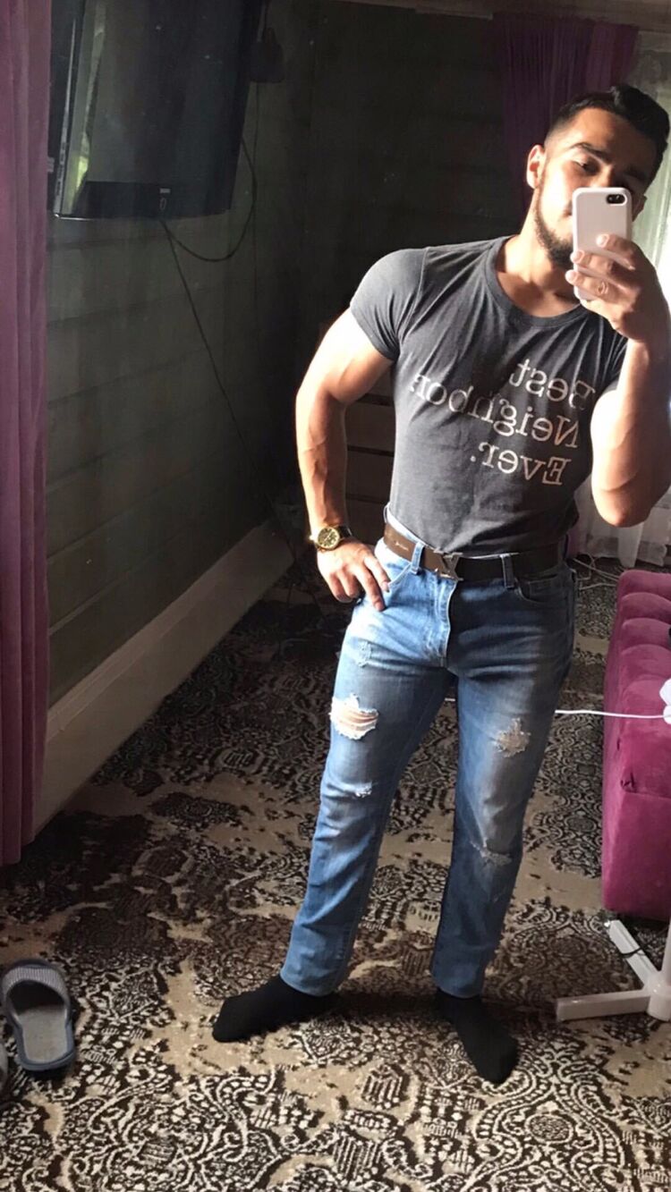  24059125  Jony, 31 ,    