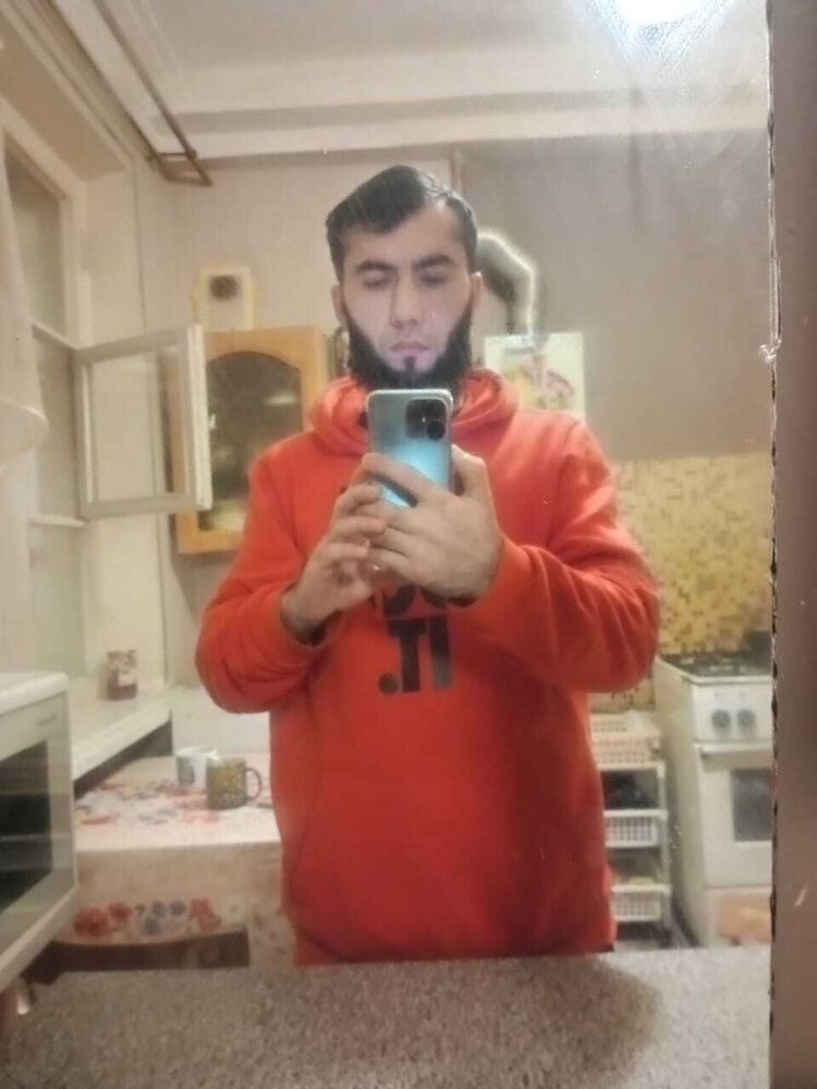  40044685  , 29 ,    