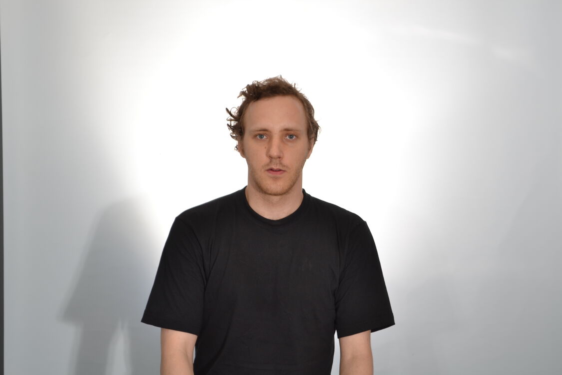  ,   Roman, 33 ,   ,   