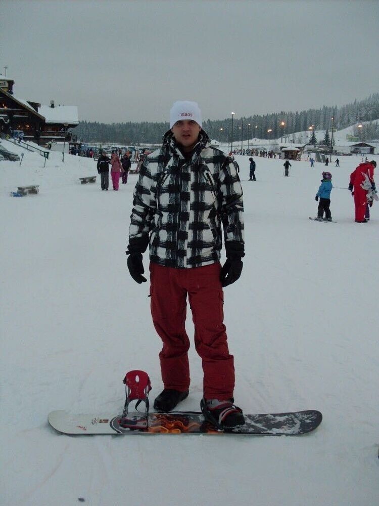  ,   Pavel, 38 ,  
