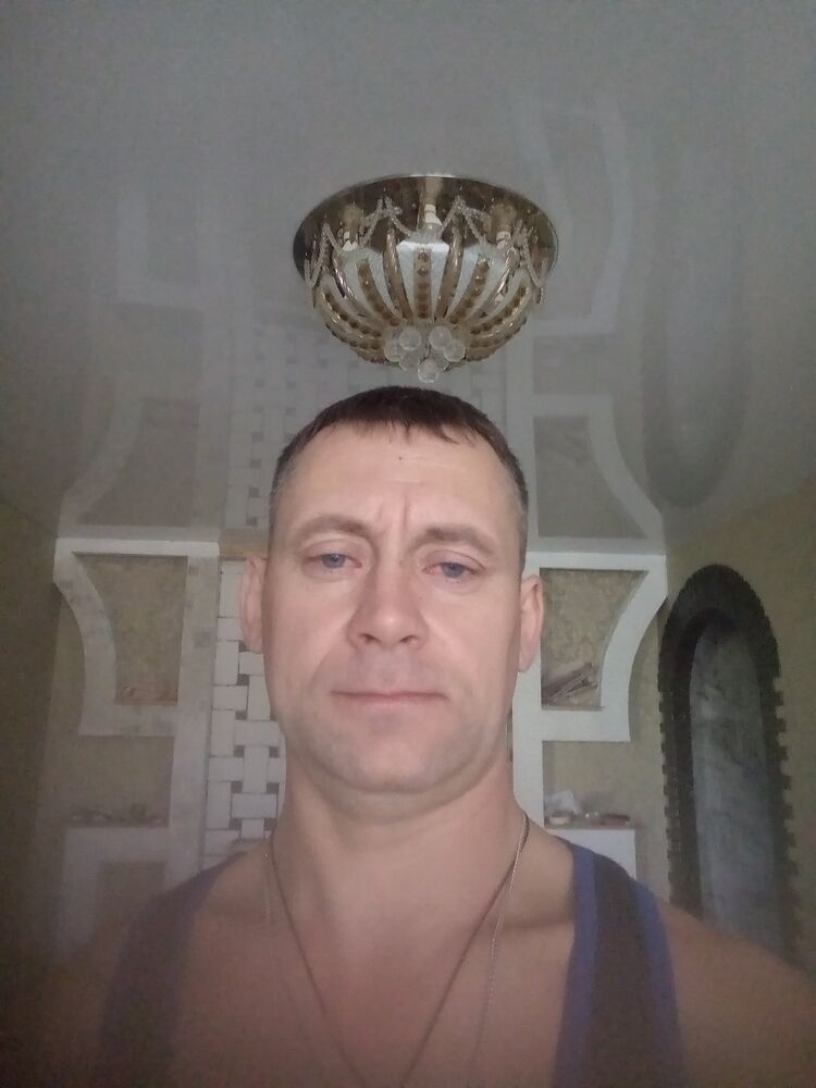  24030945  , 44 ,    