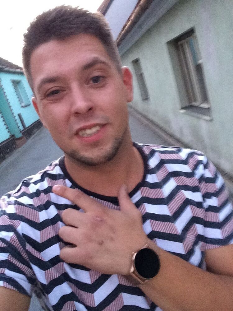 ���� 43416315 ������� Roman, 32 ����, ���� ���������� � ������