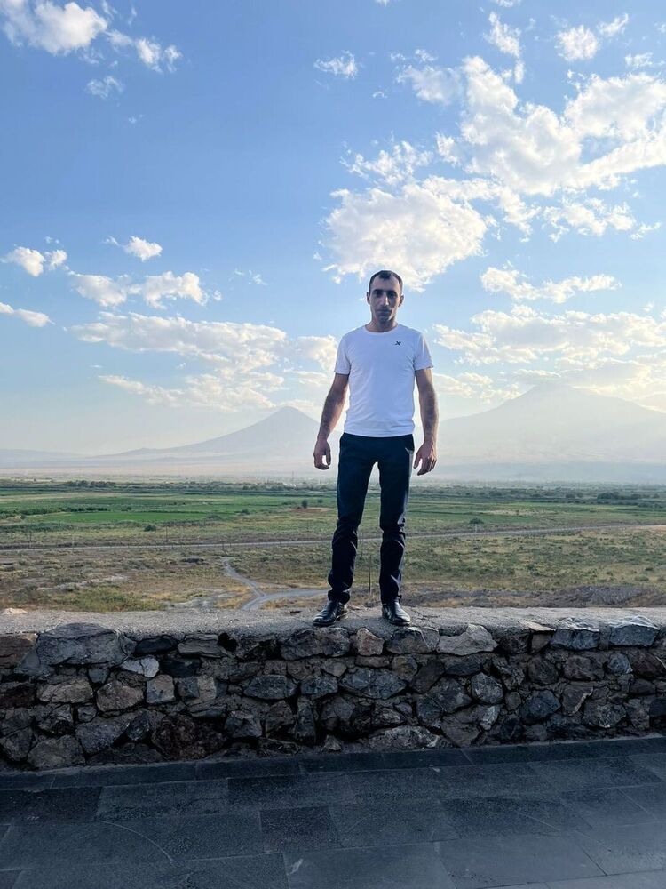  53841385  Noro, 32 ,    